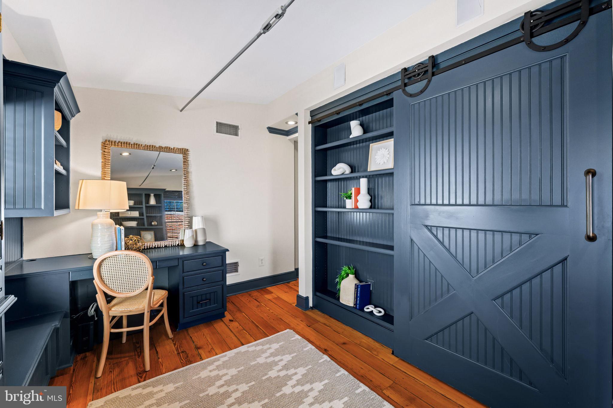 403 S FAIRFAX STREET