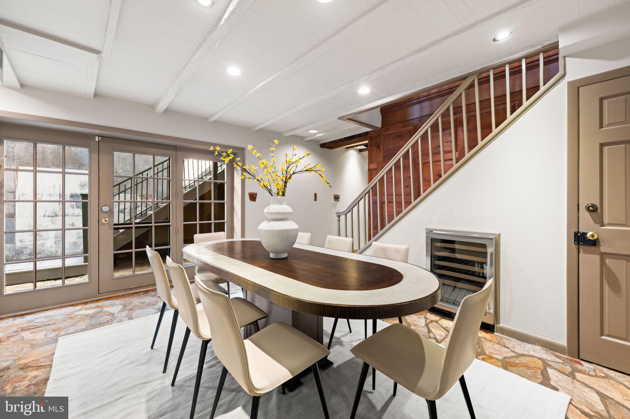 403 S FAIRFAX STREET