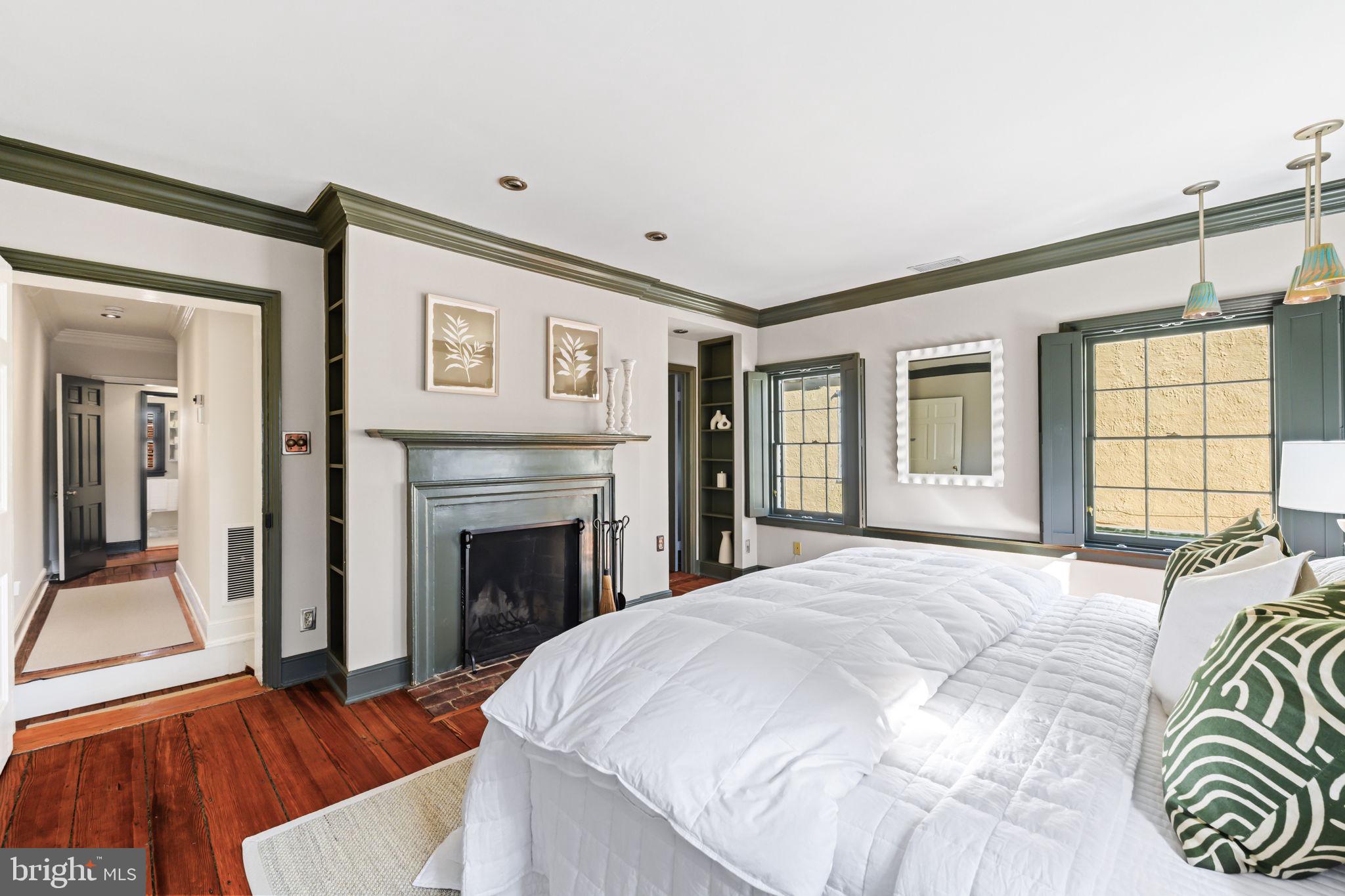 403 S FAIRFAX STREET