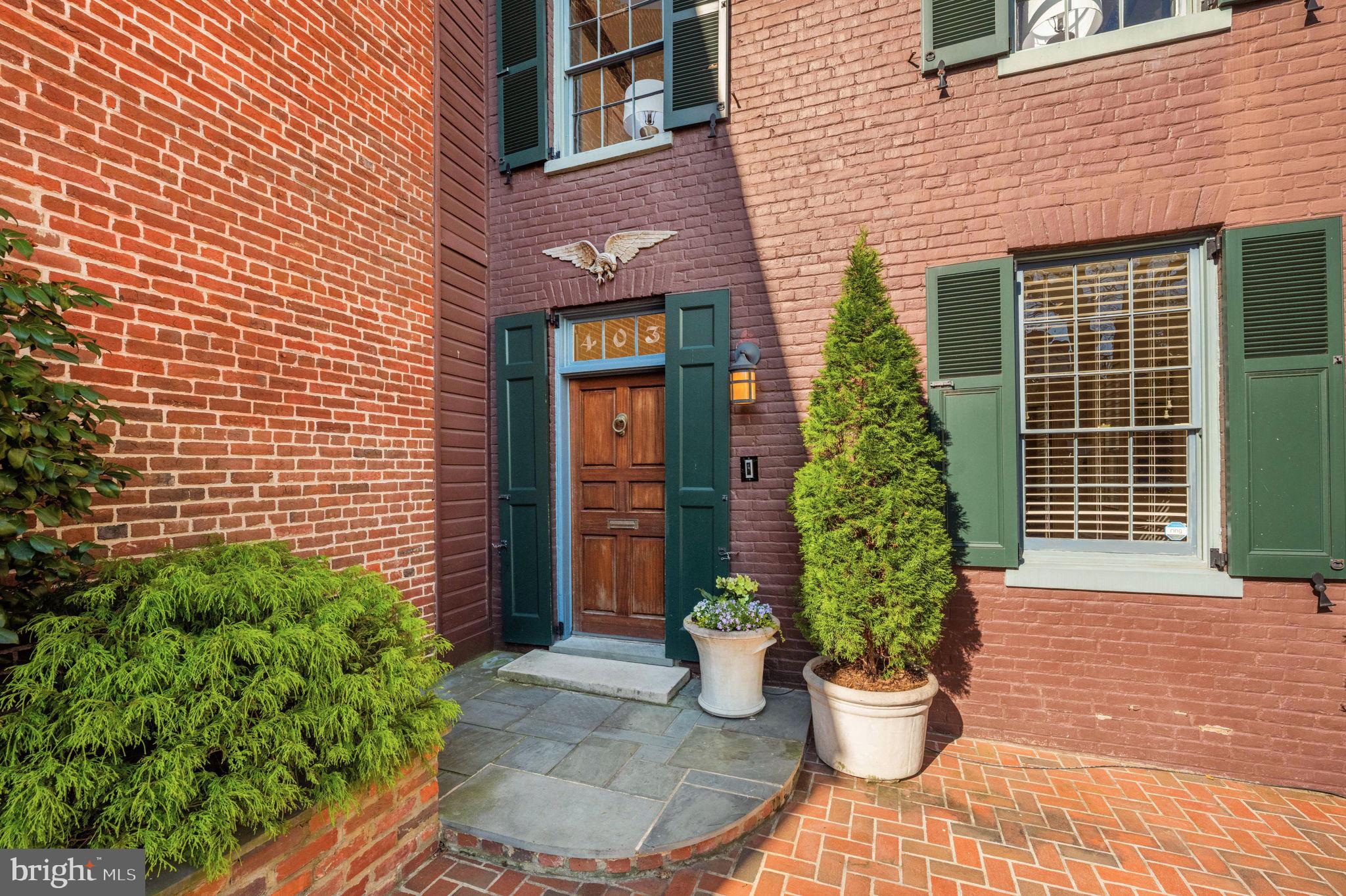 403 S FAIRFAX STREET