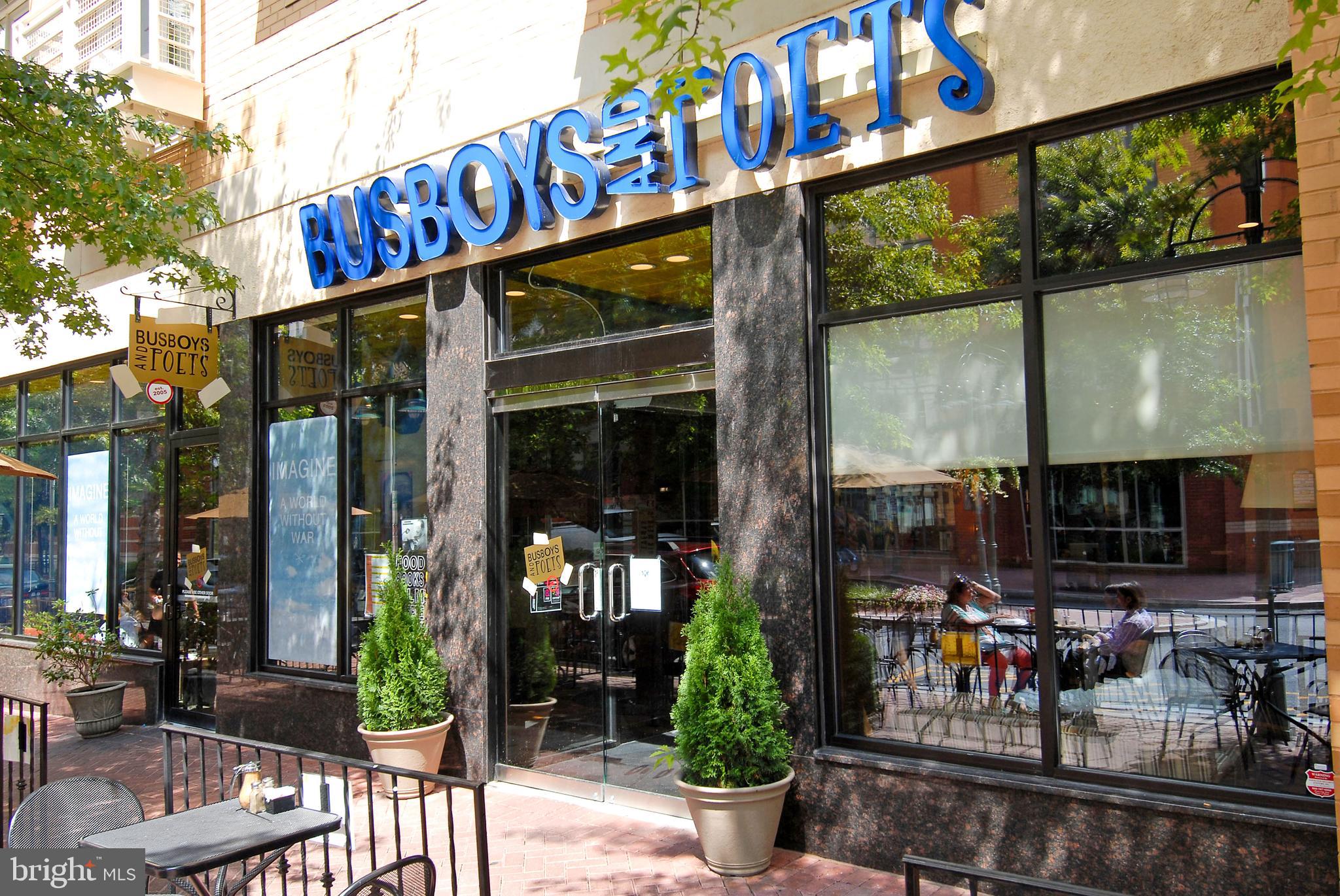 1809 KENWOOD AVENUE 301