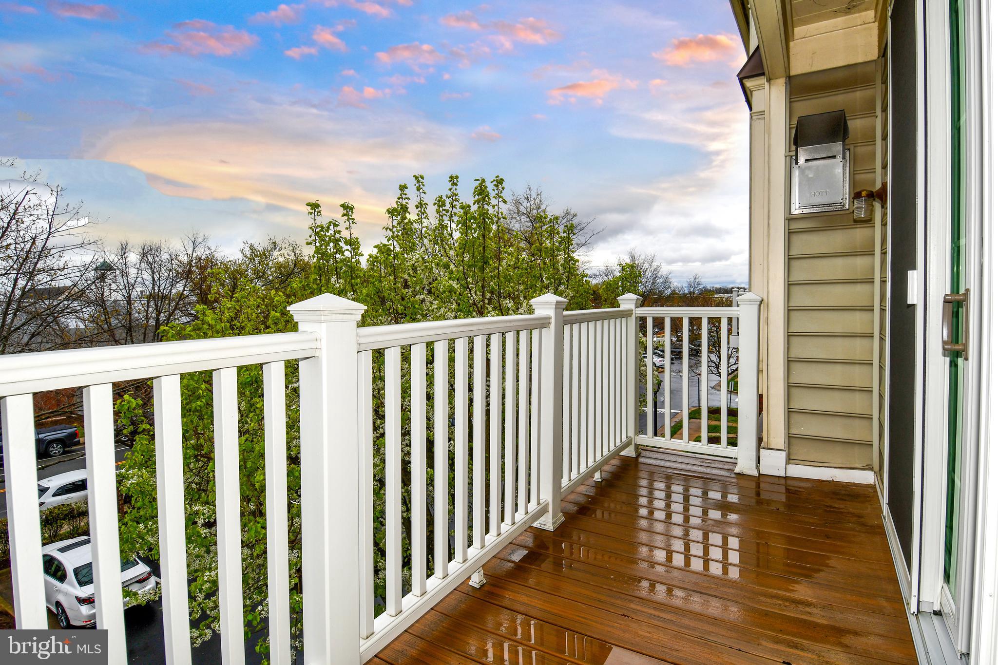 1809 KENWOOD AVENUE 301