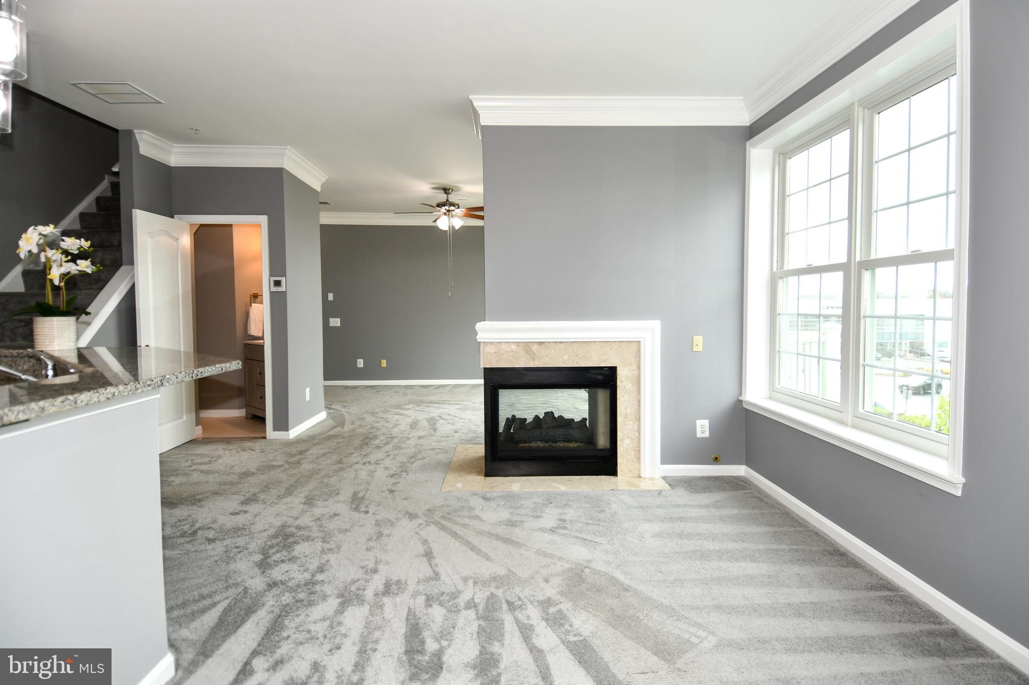 1809 KENWOOD AVENUE 301