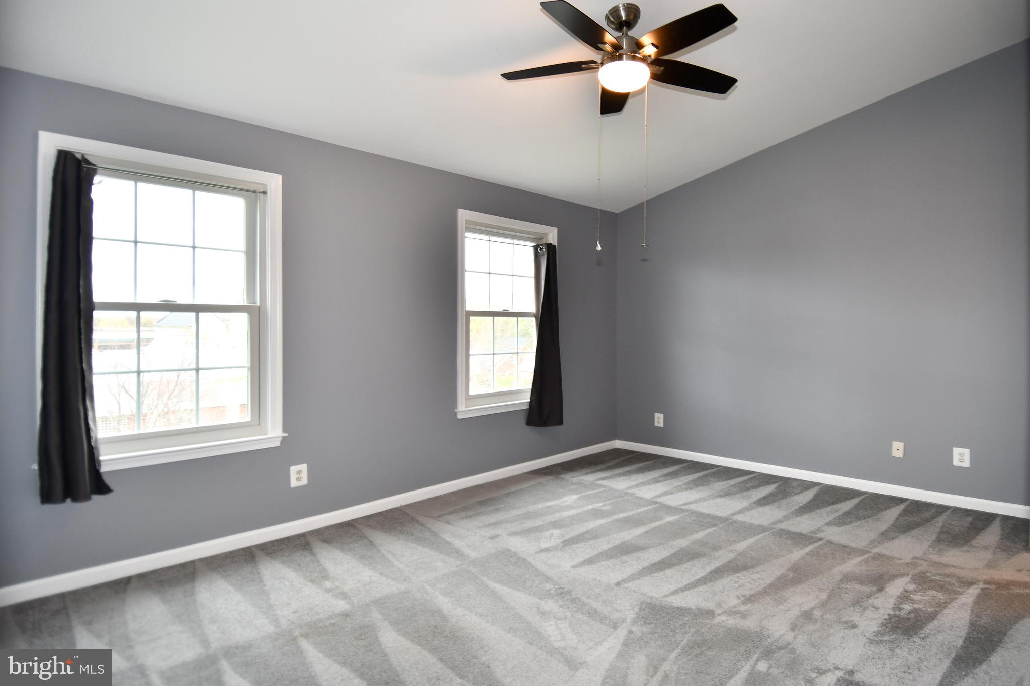 1809 KENWOOD AVENUE 301