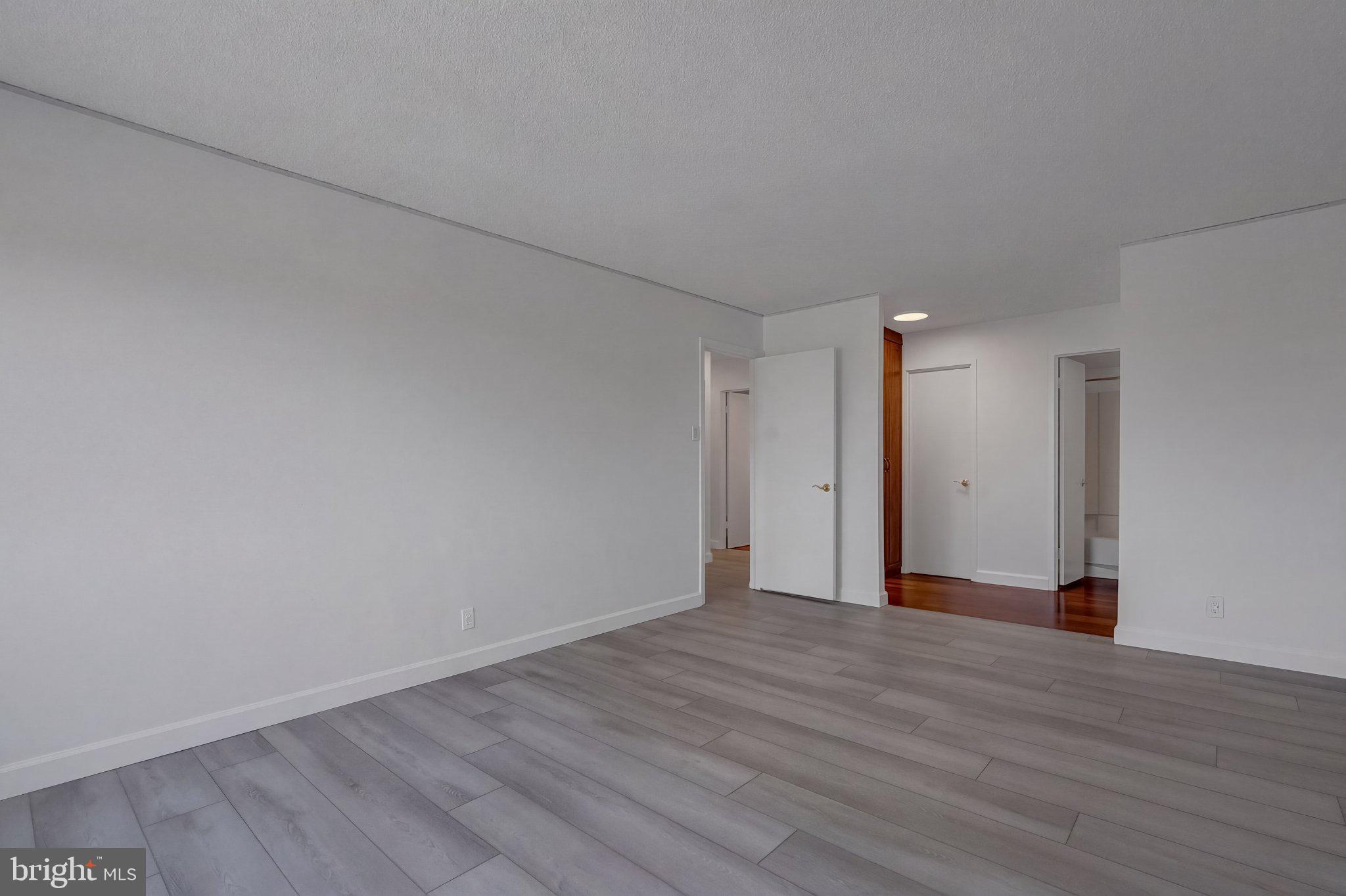 307 YOAKUM PARKWAY 1722