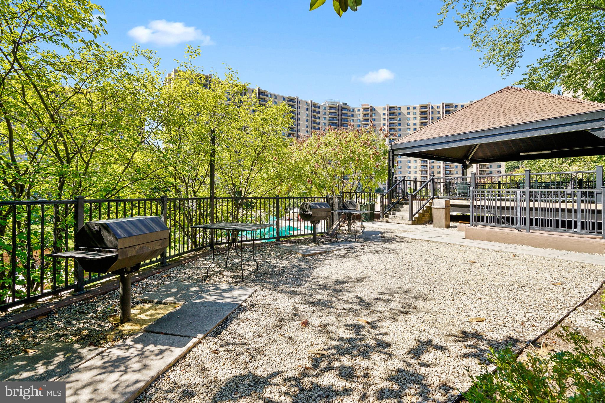 307 YOAKUM PARKWAY 1722