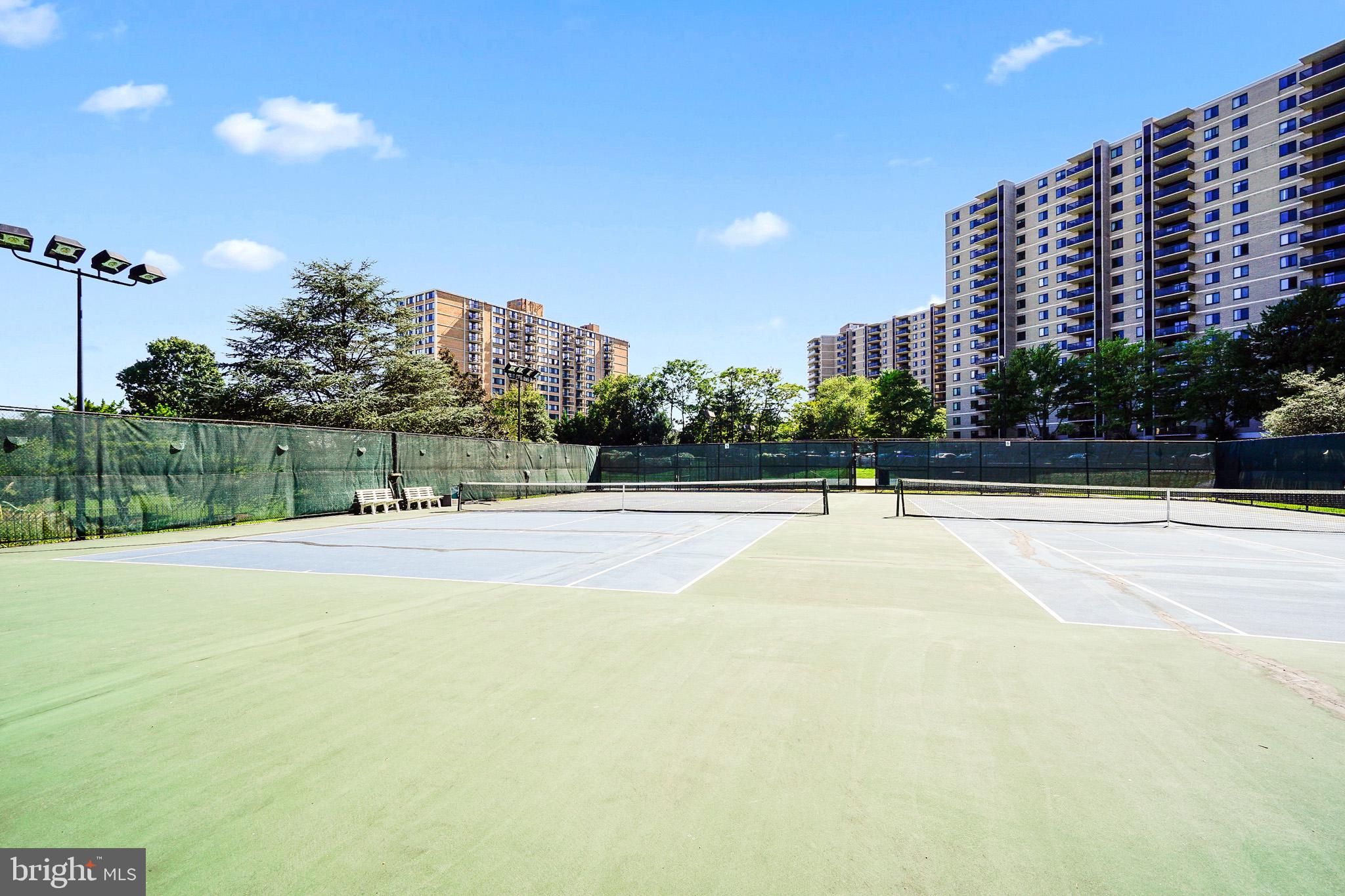 307 YOAKUM PARKWAY 1722