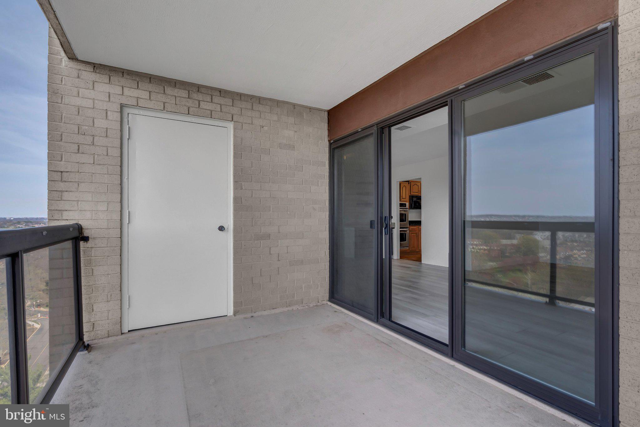 307 YOAKUM PARKWAY 1722