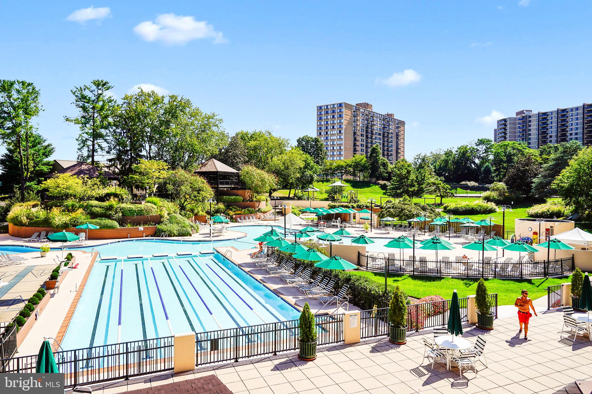 307 YOAKUM PARKWAY 1722