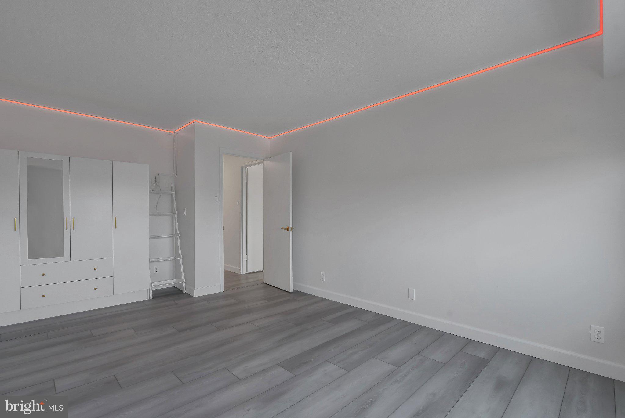 307 YOAKUM PARKWAY 1722