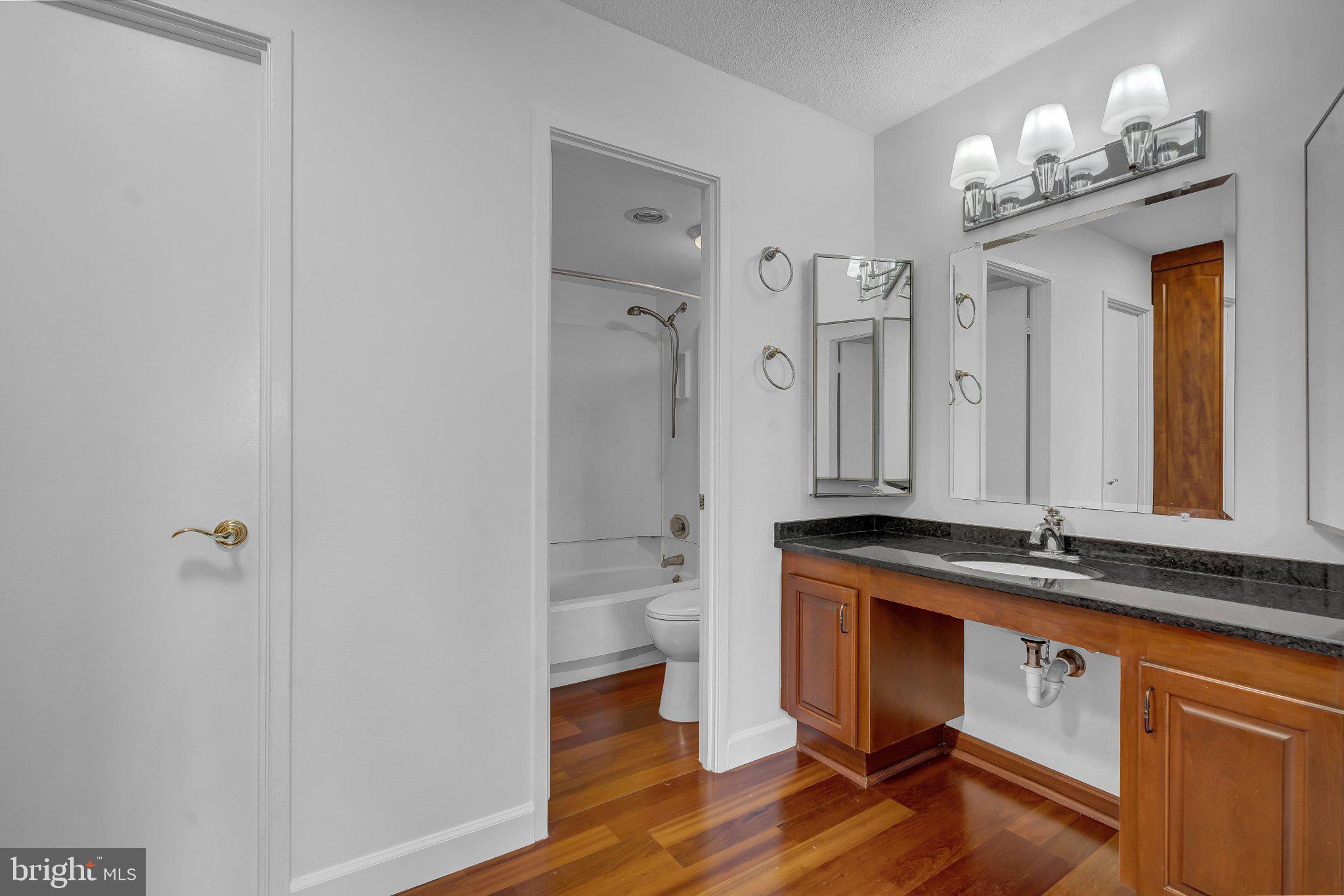 307 YOAKUM PARKWAY 1722