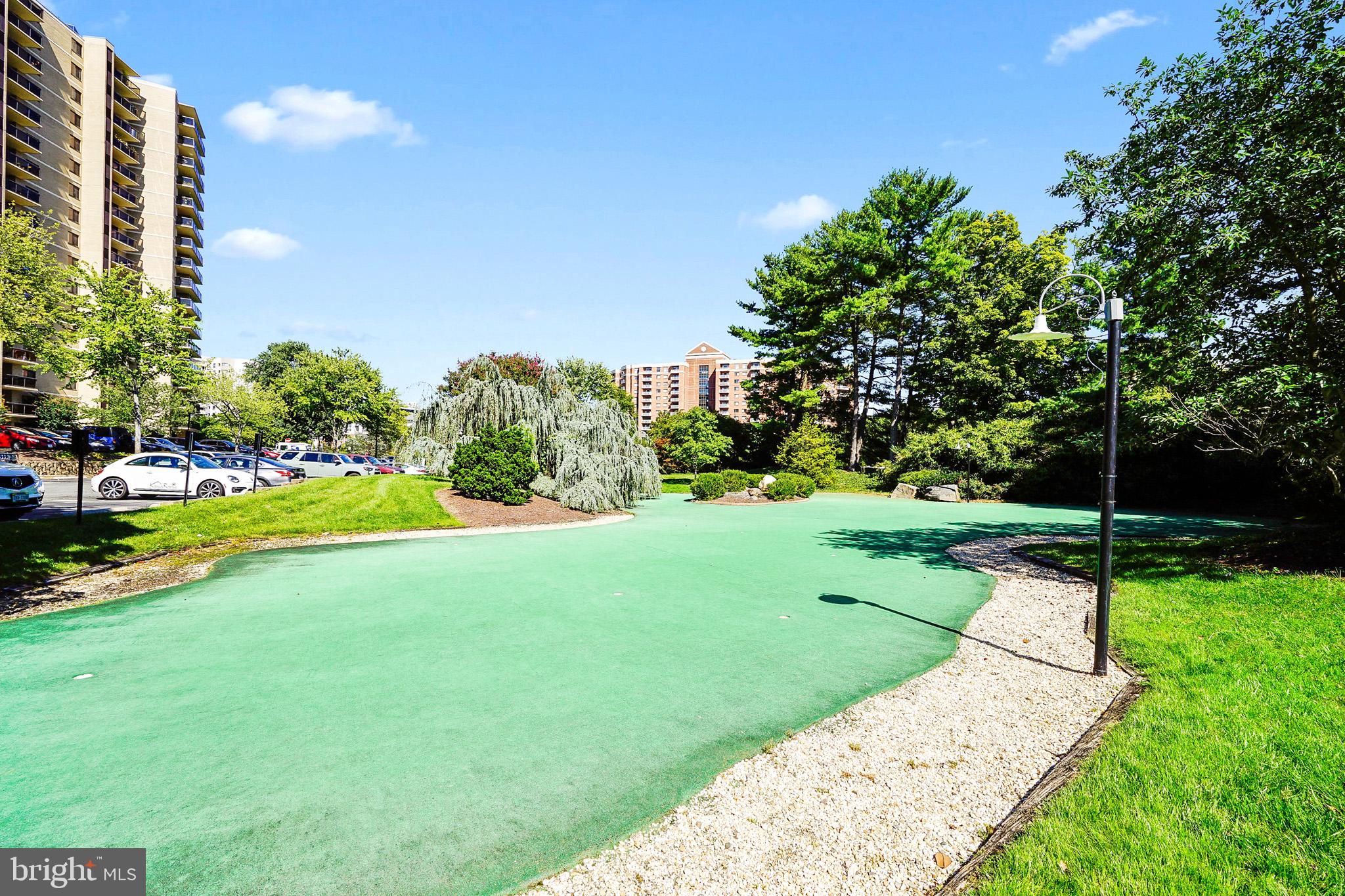 307 YOAKUM PARKWAY 1722