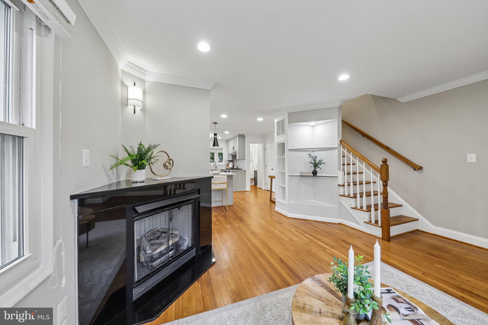 305 ASHBY STREET