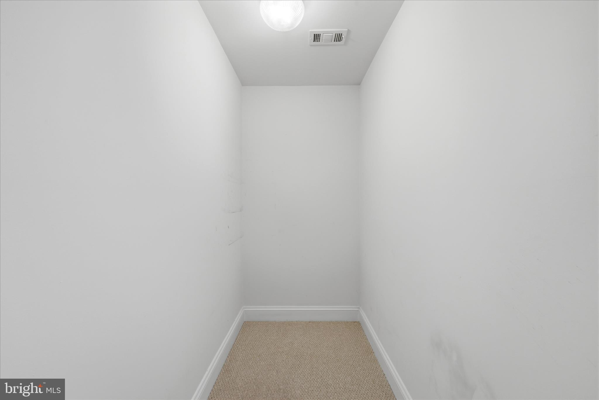 1115 CAMERON STREET 213