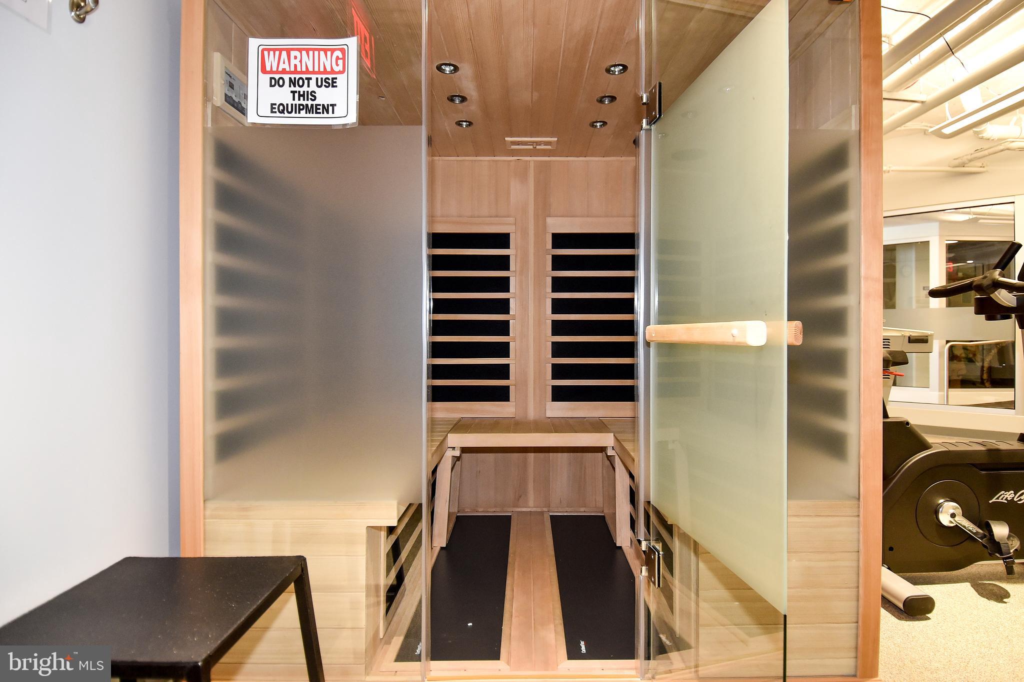 1250 S WASHINGTON STREET 816