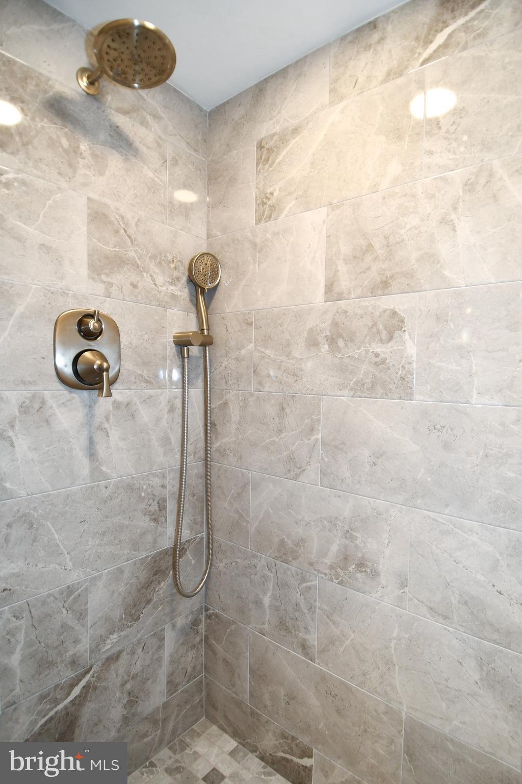 1250 S WASHINGTON STREET 816