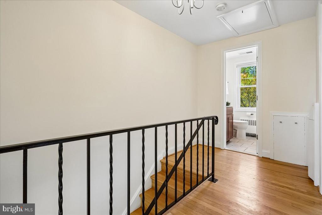 215 BURGESS AVENUE