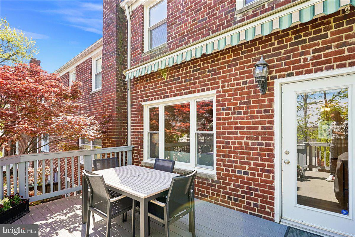 215 BURGESS AVENUE
