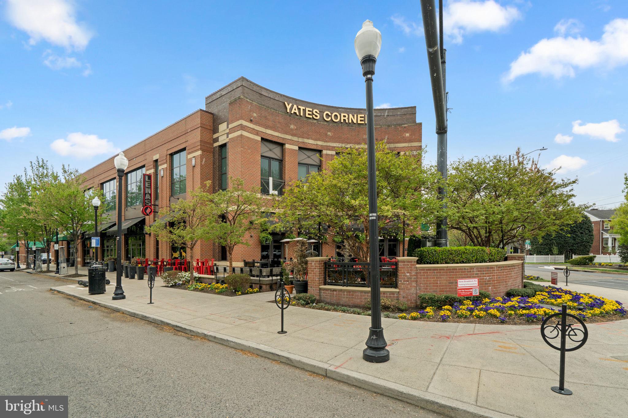 123 E WALNUT STREET