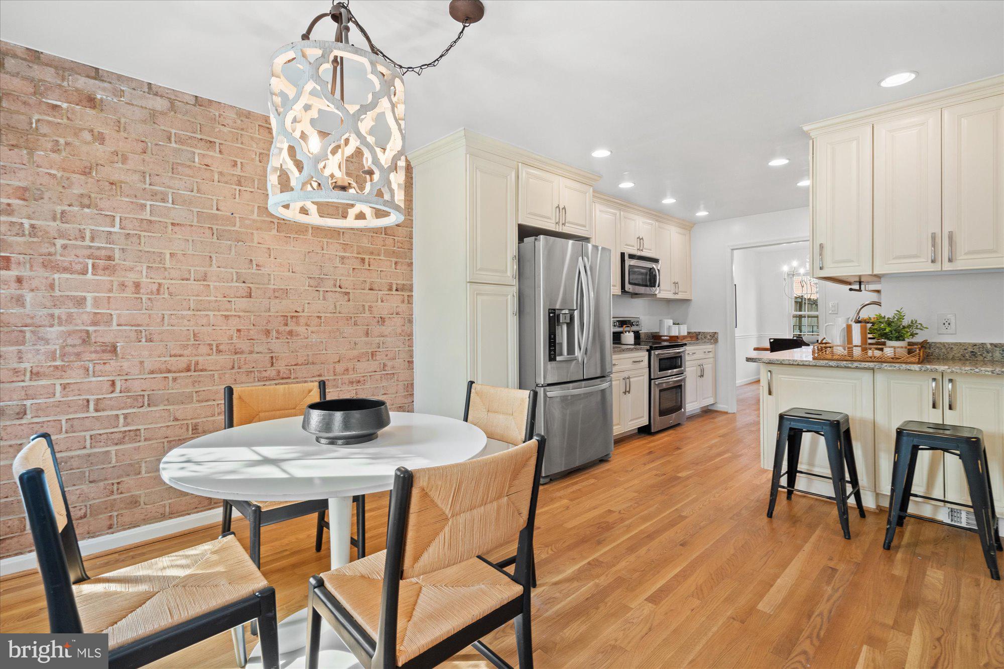 5431 RICHENBACHER AVENUE