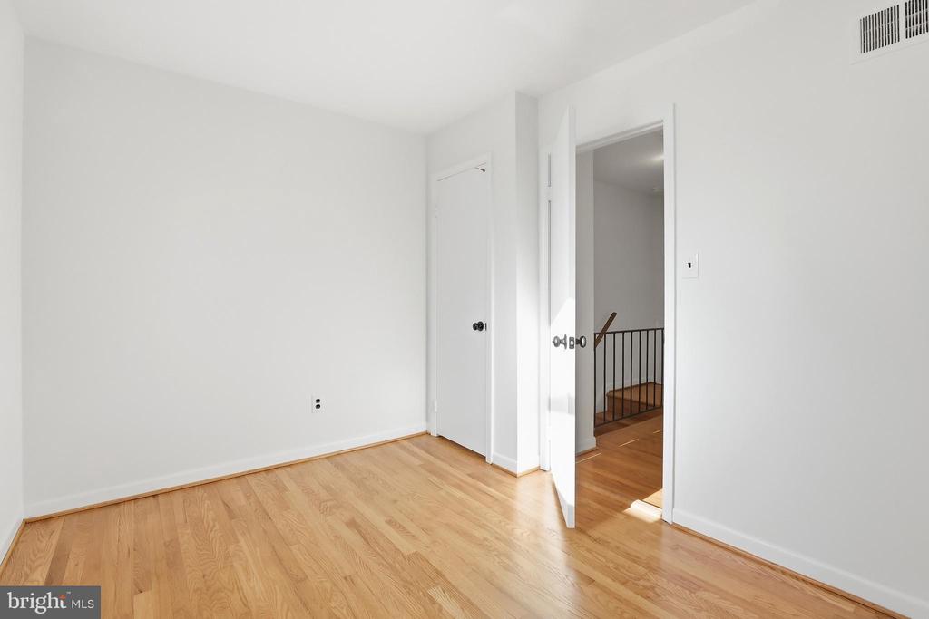 1731 PRICE STREET
