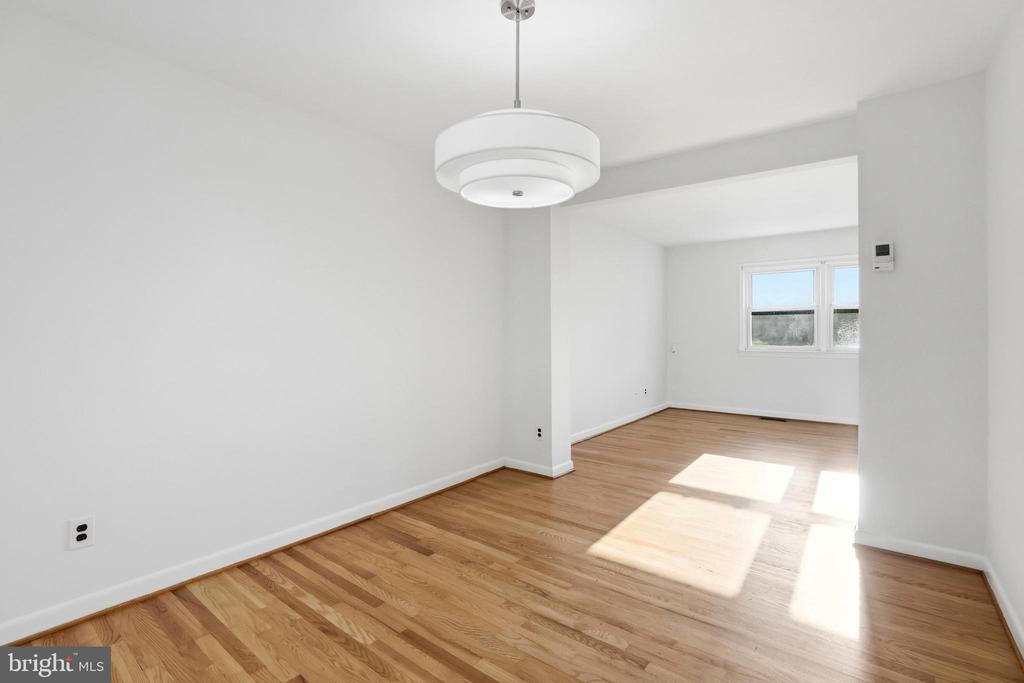 1731 PRICE STREET