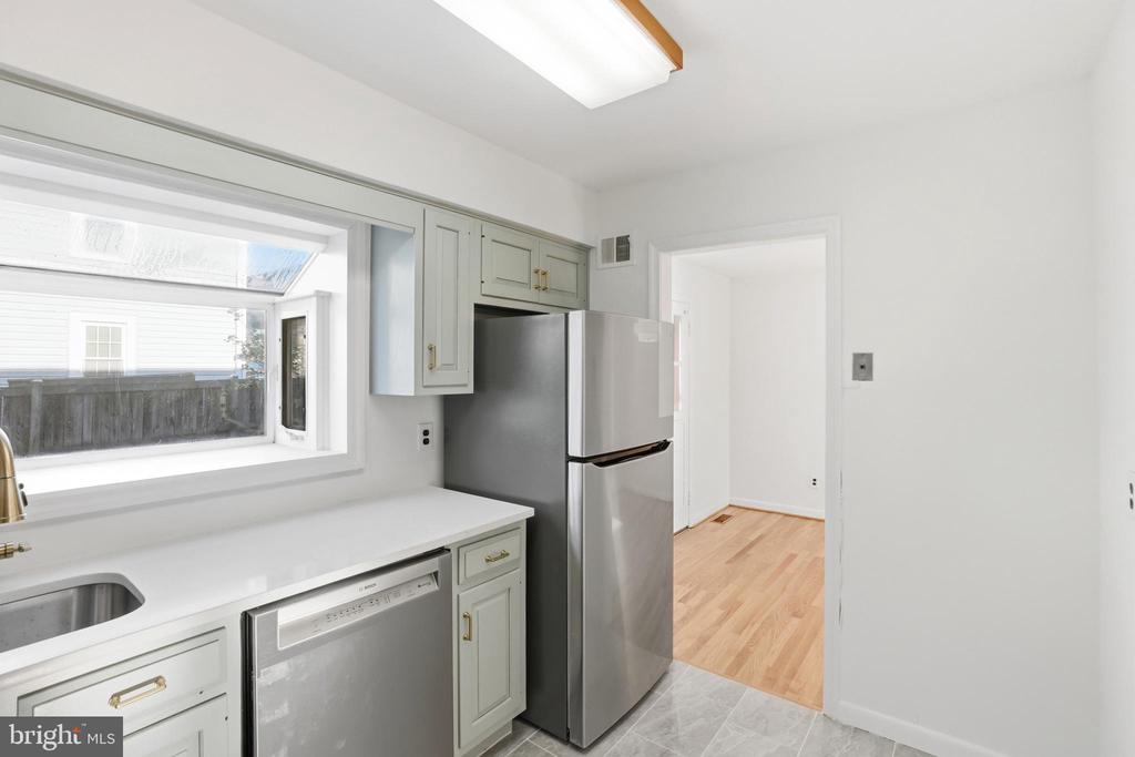 1731 PRICE STREET