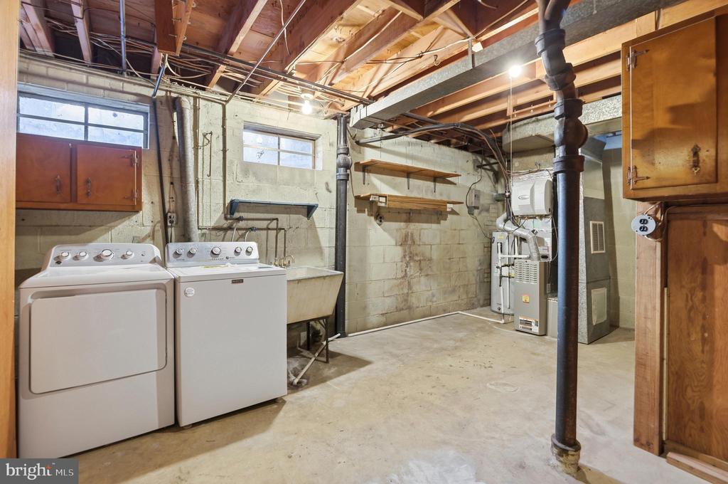 1731 PRICE STREET
