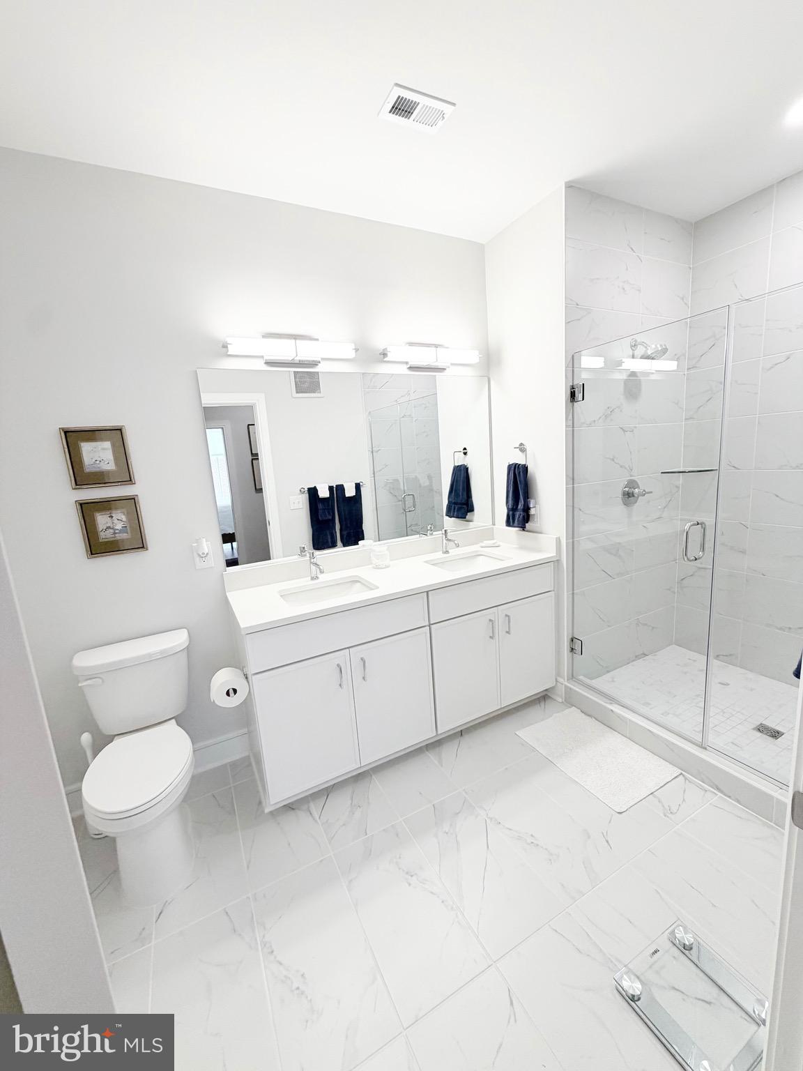 635 SLATERS LANE 301