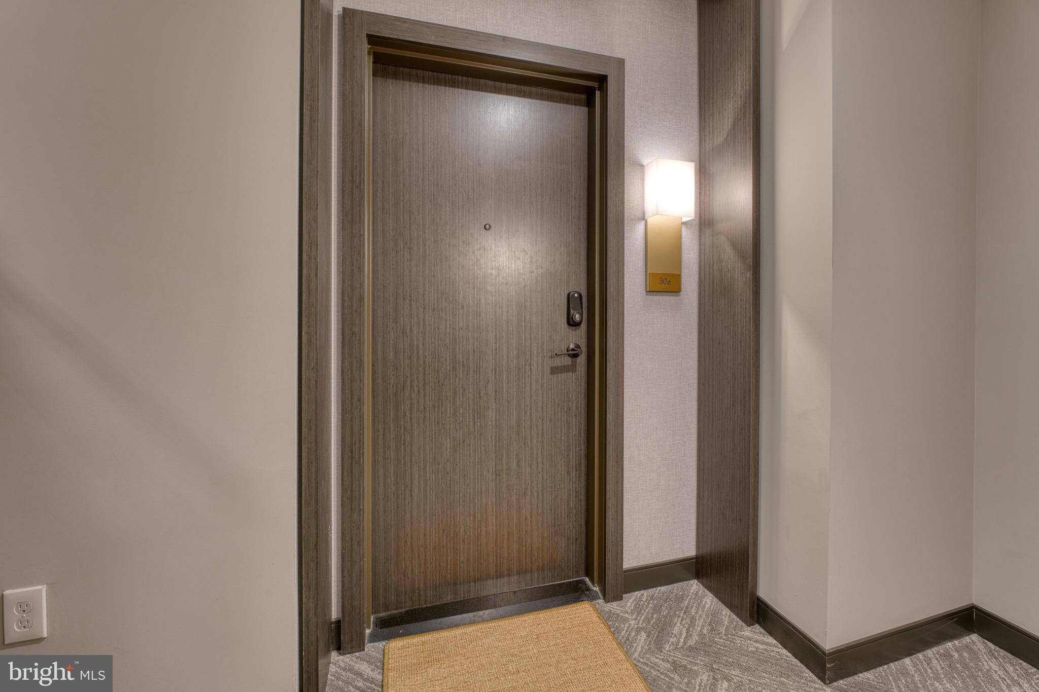 635 SLATERS LANE 306