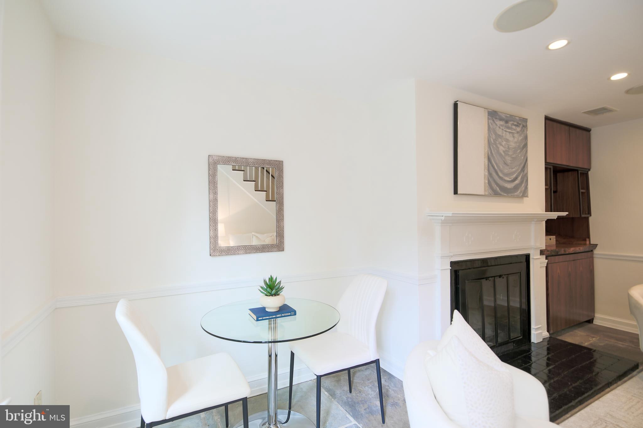 1107 POWHATAN STREET