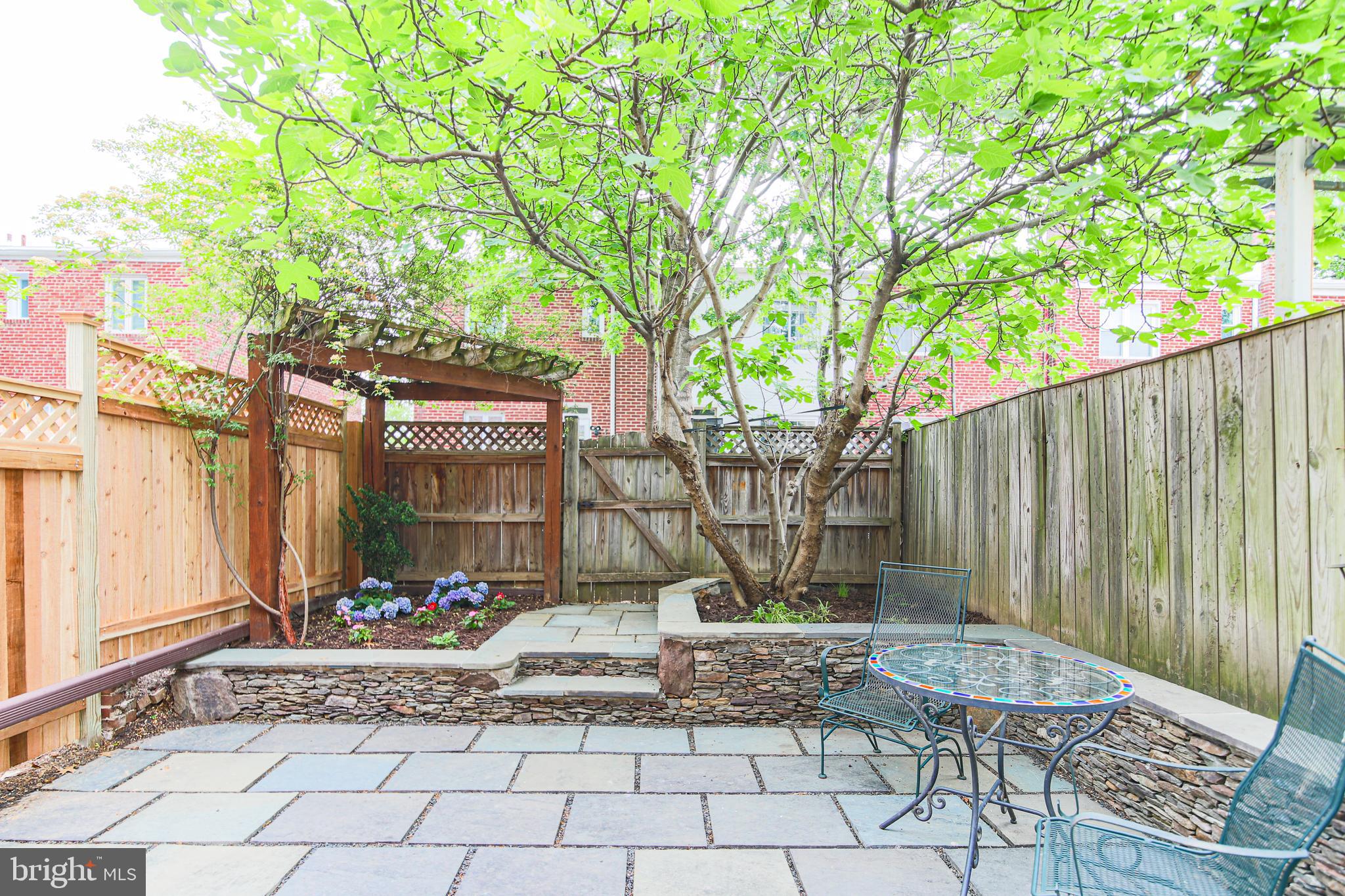 1107 POWHATAN STREET