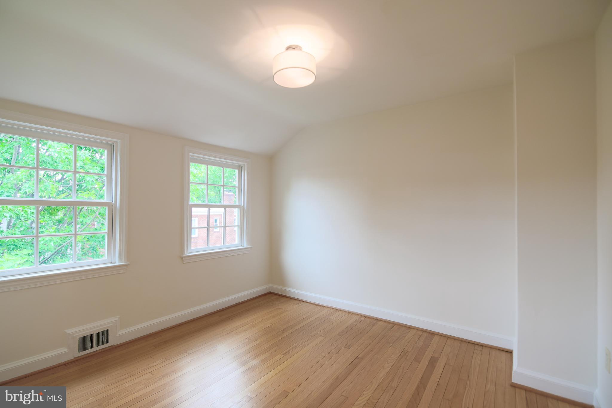 1107 POWHATAN STREET