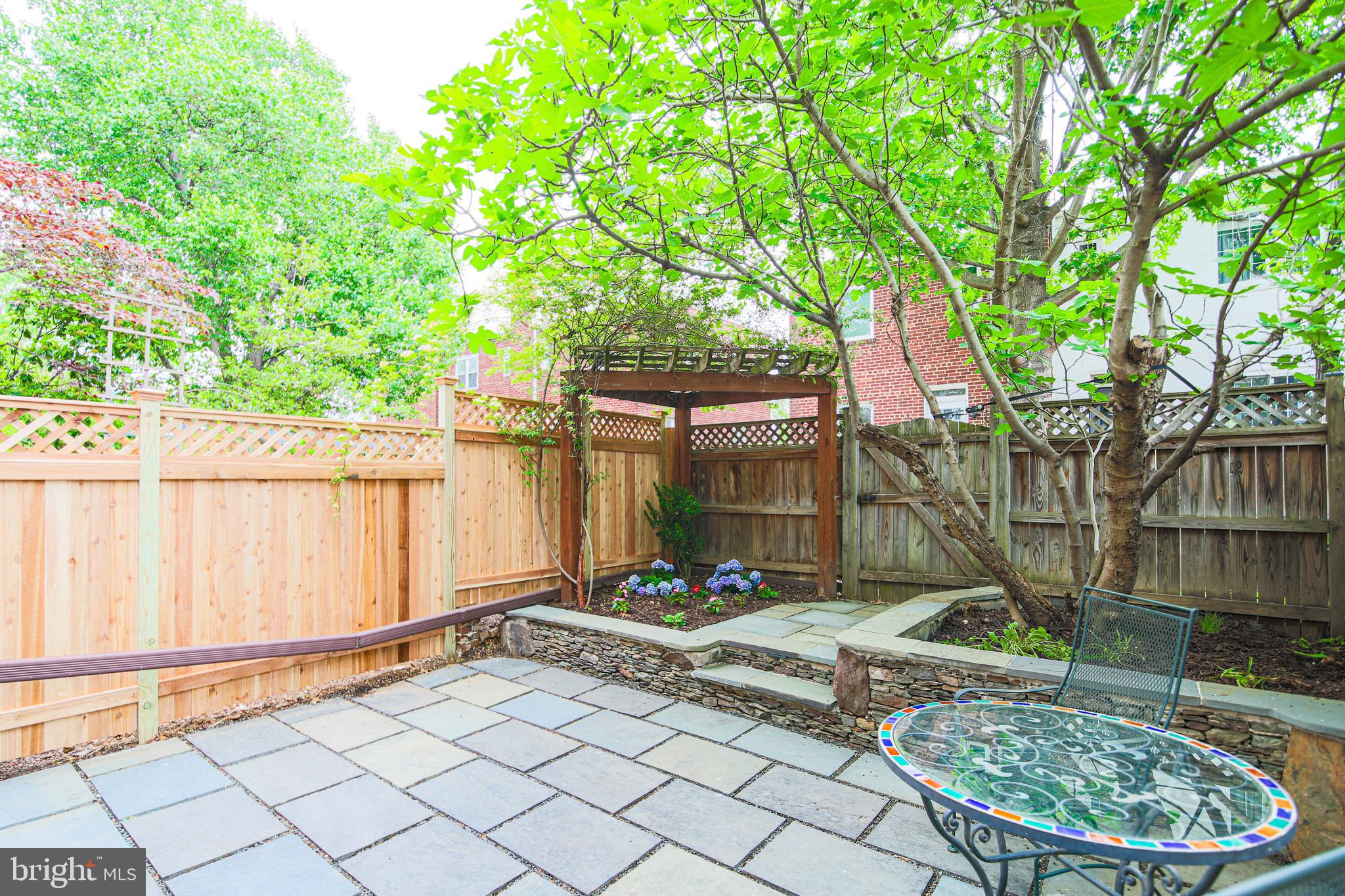 1107 POWHATAN STREET