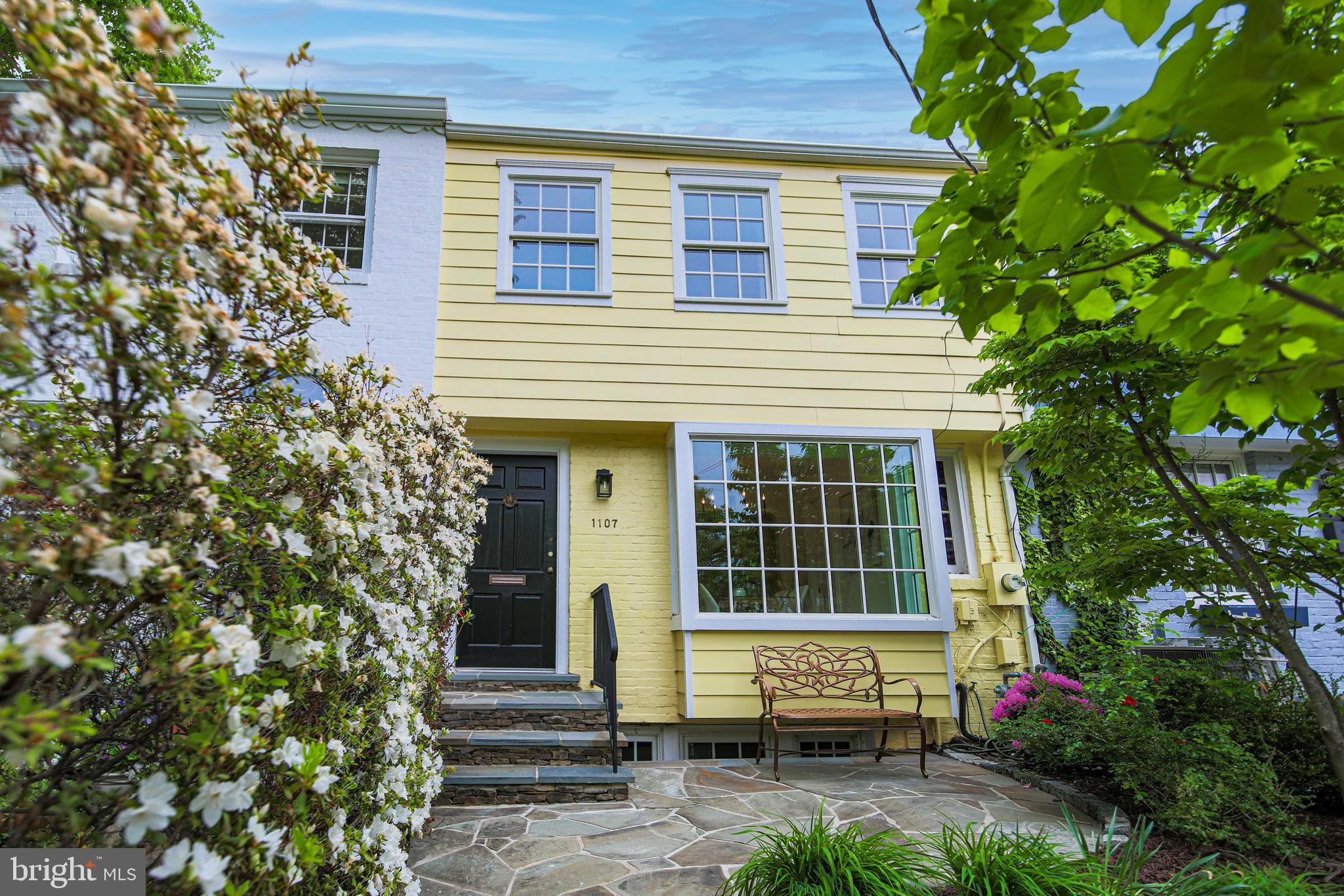 1107 POWHATAN STREET