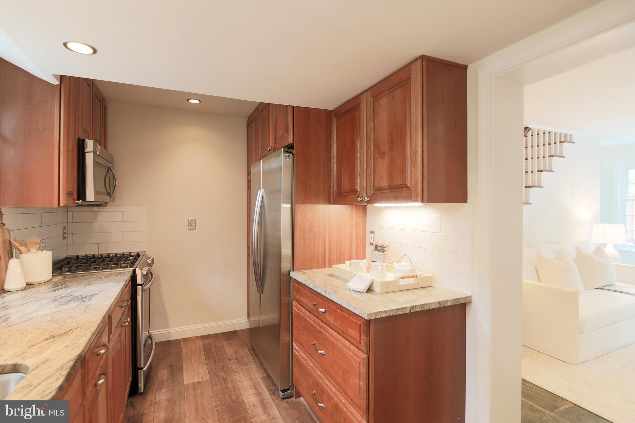 1107 POWHATAN STREET