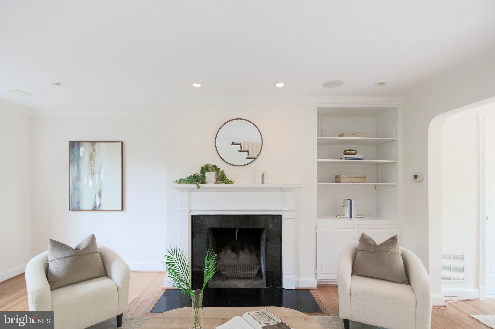 1107 POWHATAN STREET