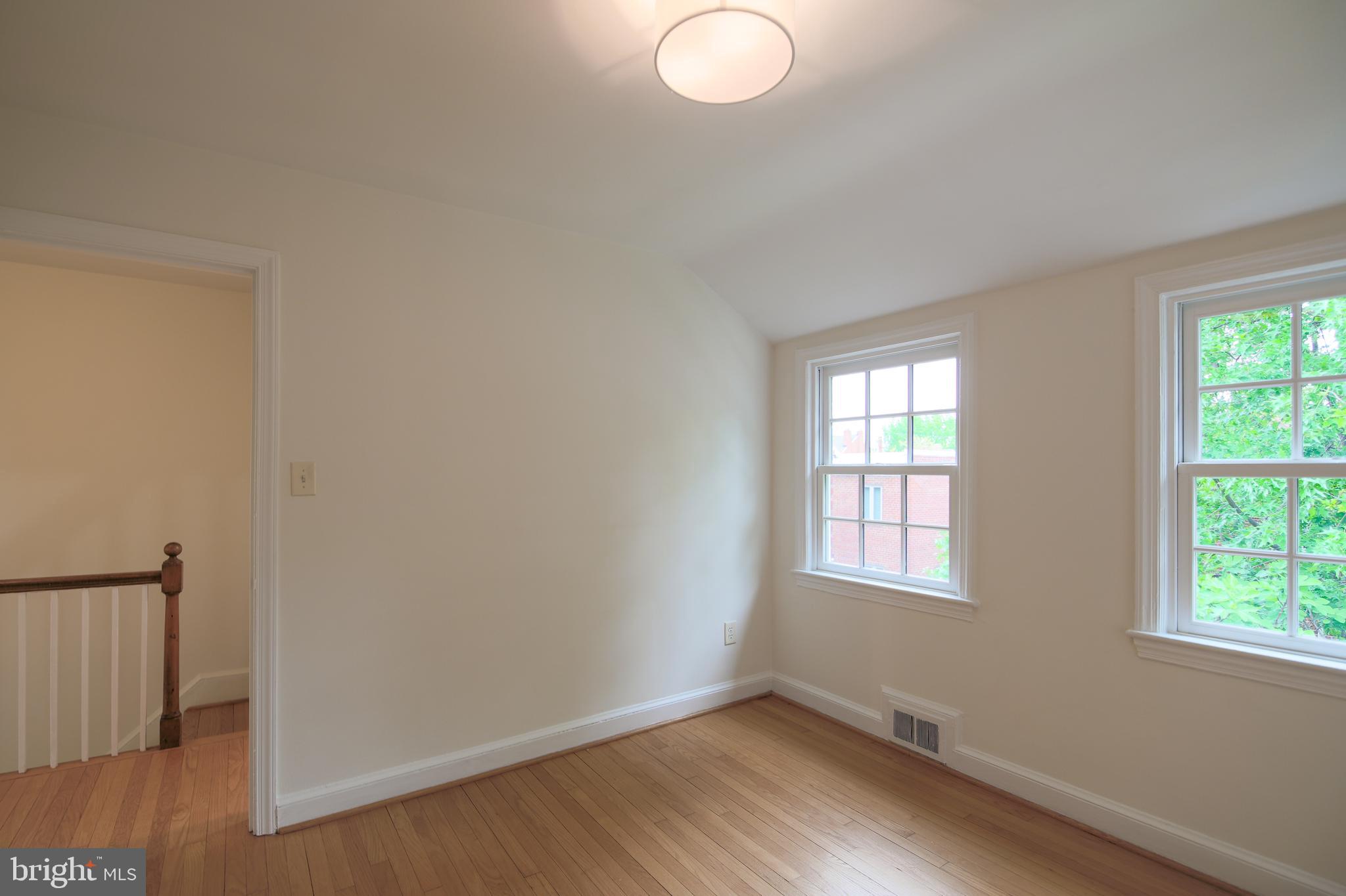 1107 POWHATAN STREET