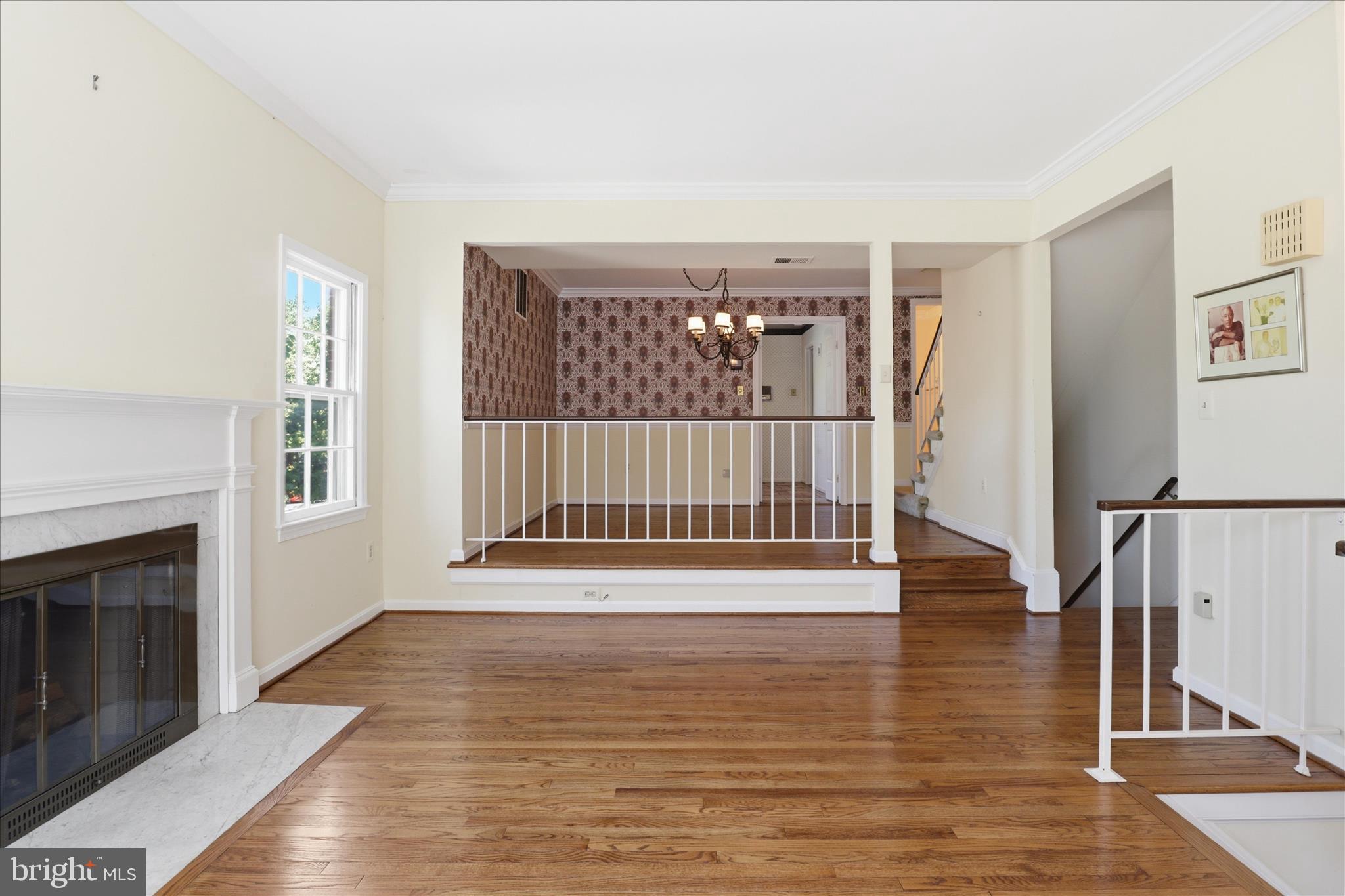 2701 FRANKLIN COURT