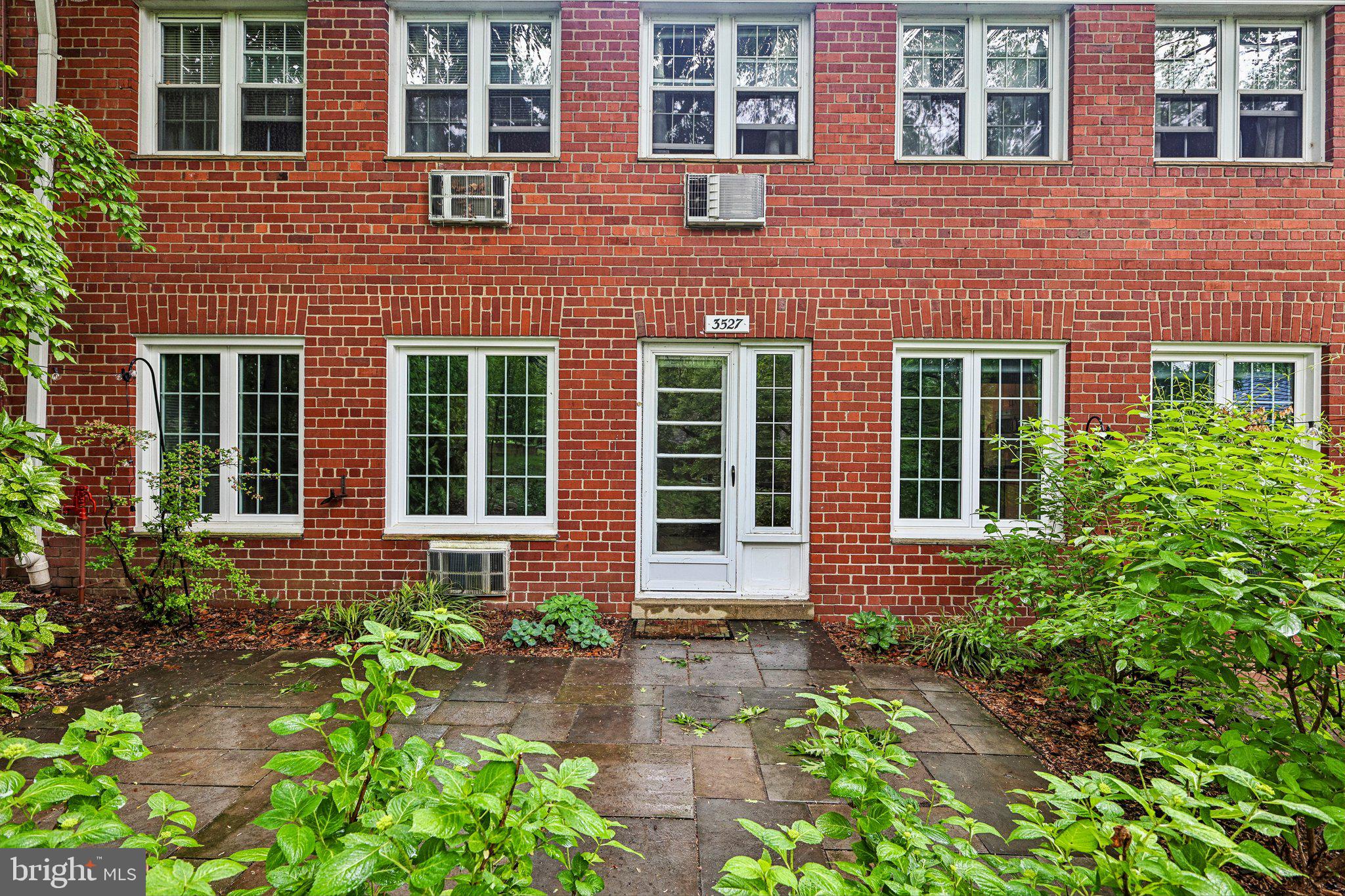 3527 MARTHA CUSTIS DRIVE