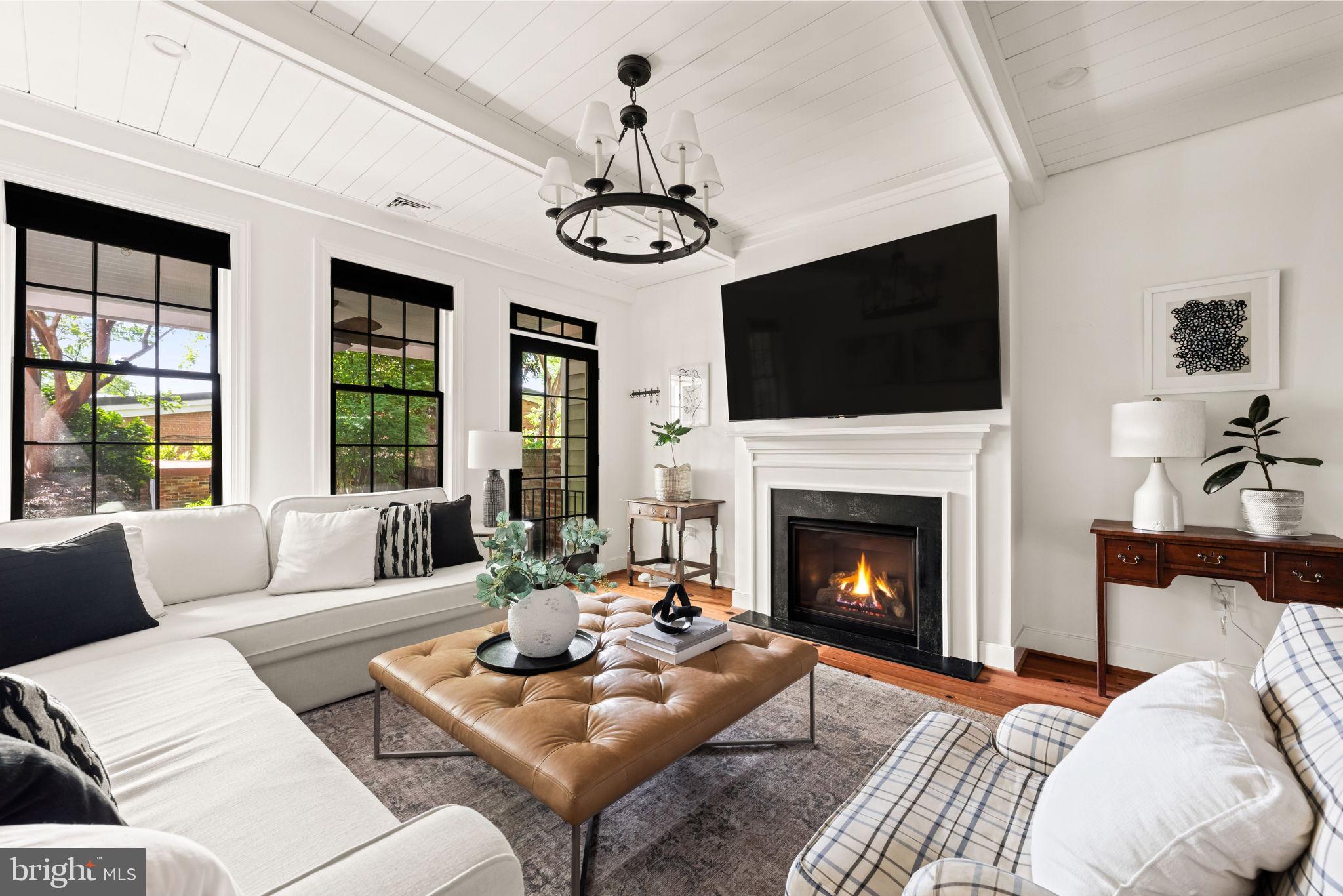 515 S FAIRFAX STREET