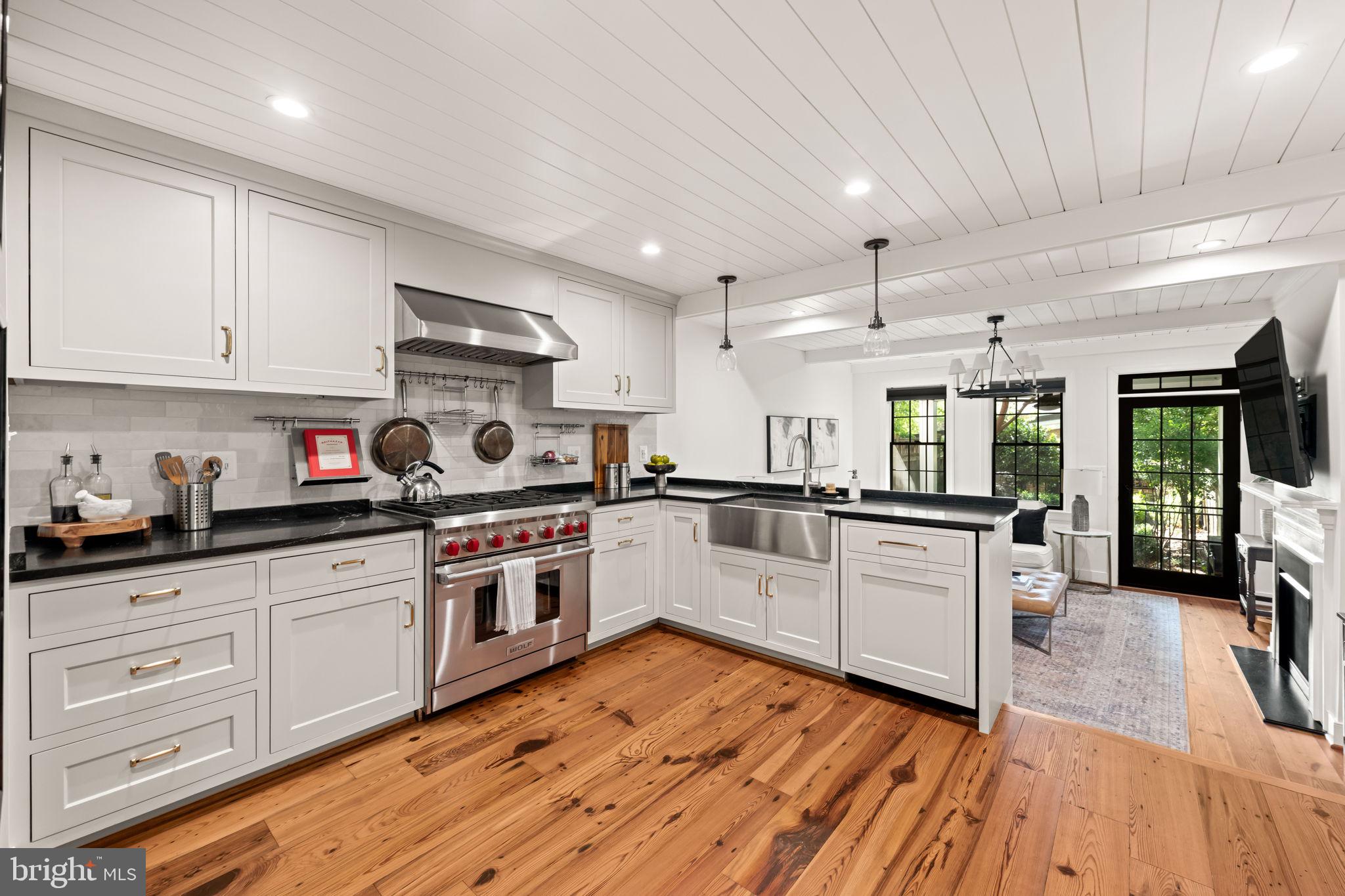 515 S FAIRFAX STREET