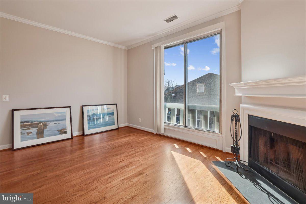 106 N UNION STREET