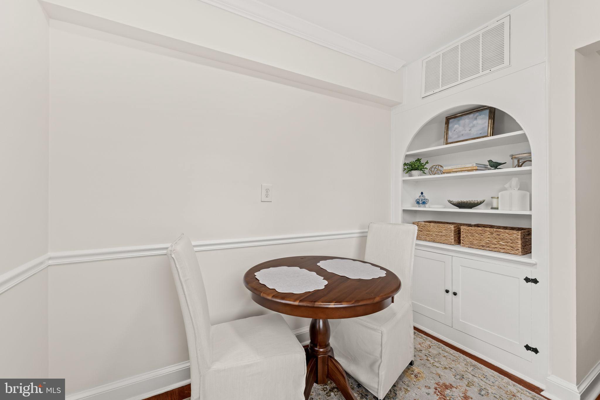 719 S SAINT ASAPH STREET 301
