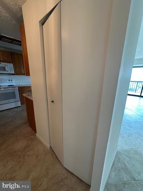 200 N PICKETT STREET 1512