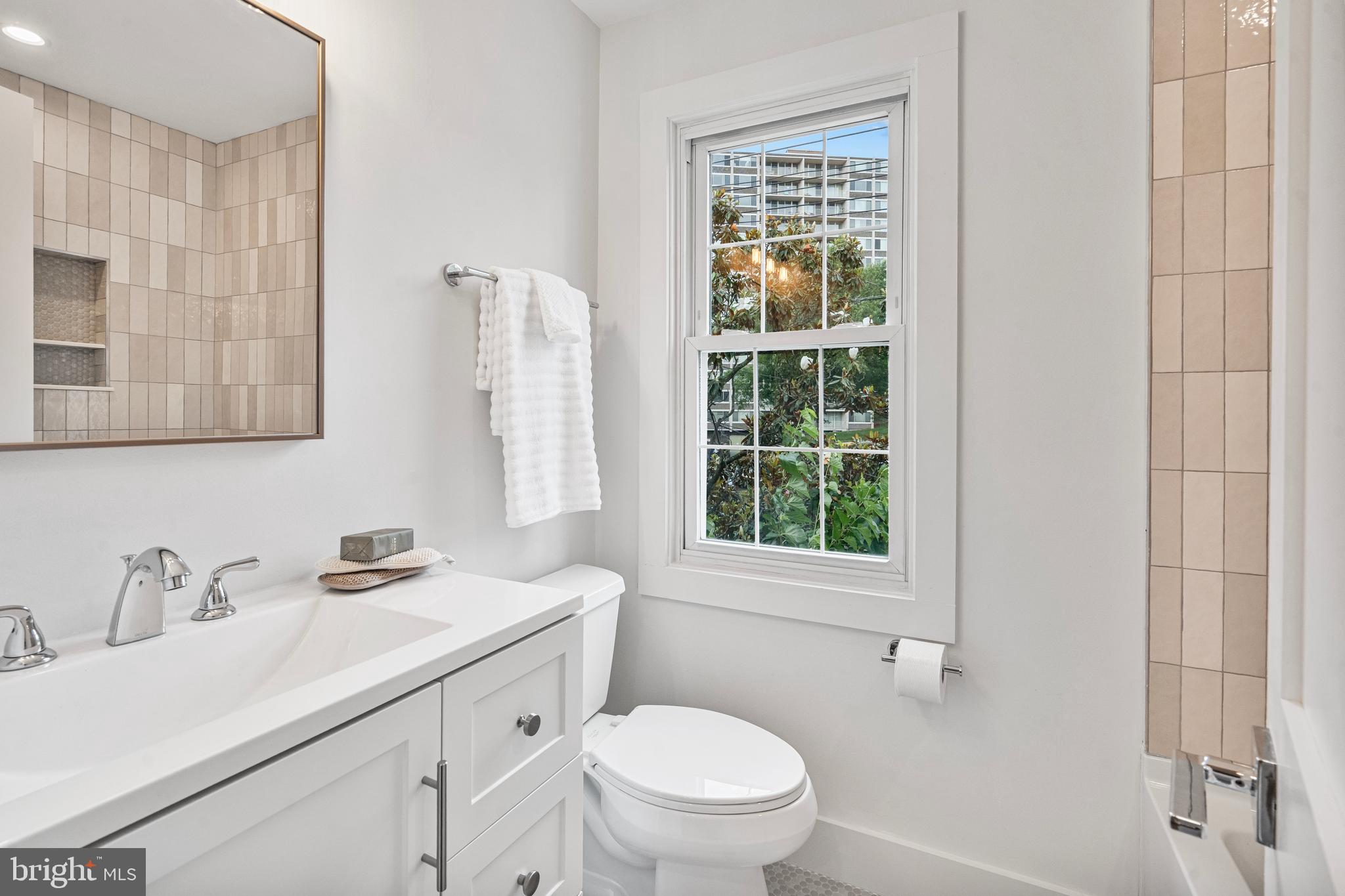 3102 LANDOVER STREET