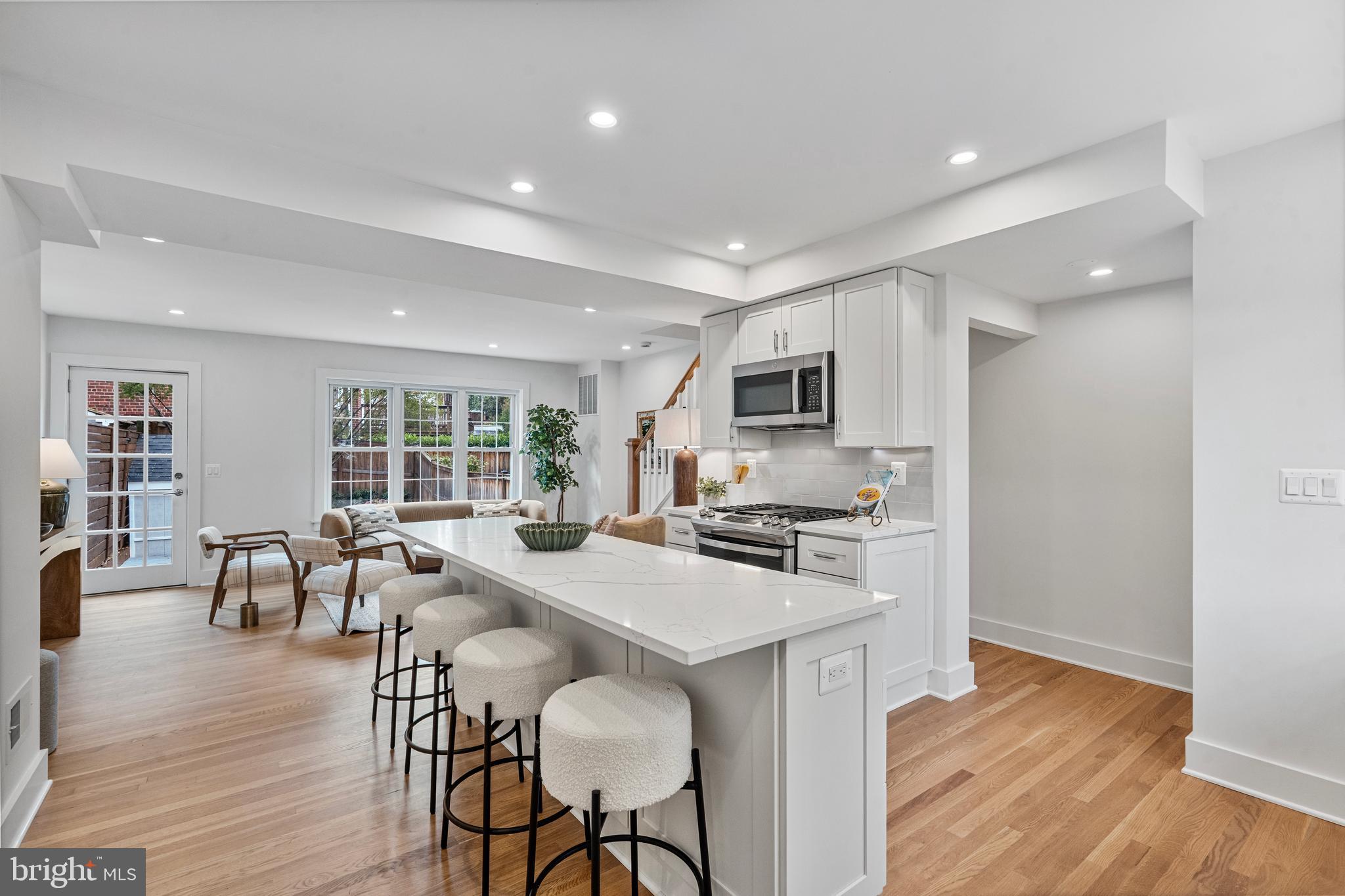 3102 LANDOVER STREET