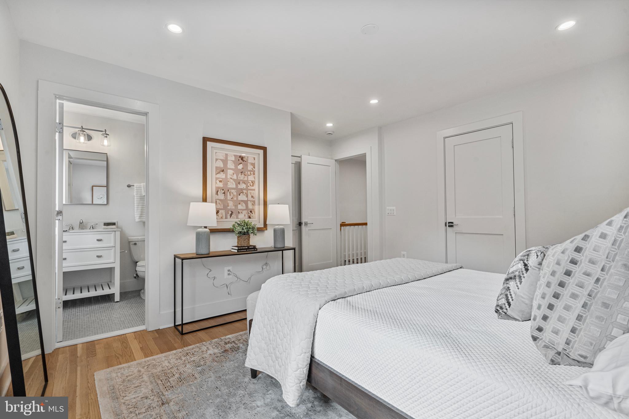 3102 LANDOVER STREET