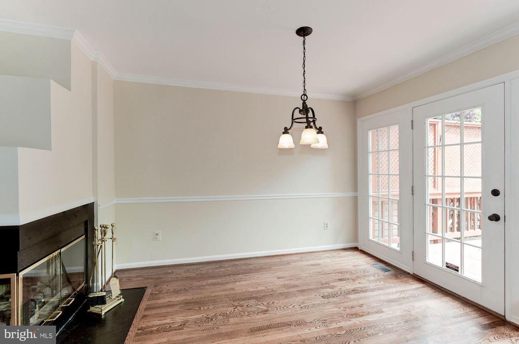 1264 QUAKER HILL DRIVE