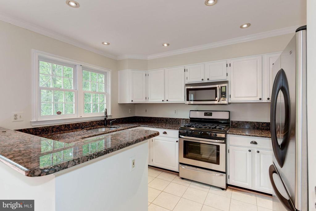 1264 QUAKER HILL DRIVE